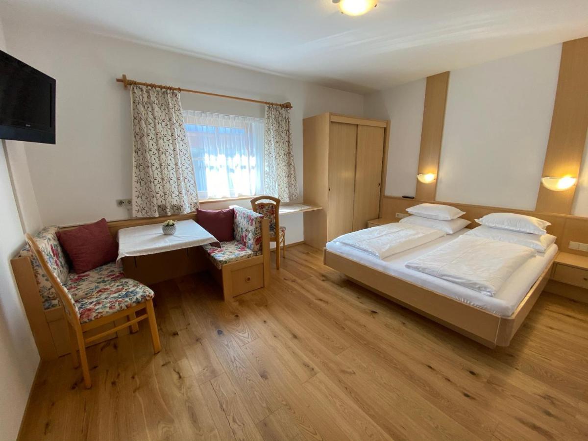 Lindnerhof Urlaub Am Bauernhof Otel San Lorenzo di Sebato Dış mekan fotoğraf