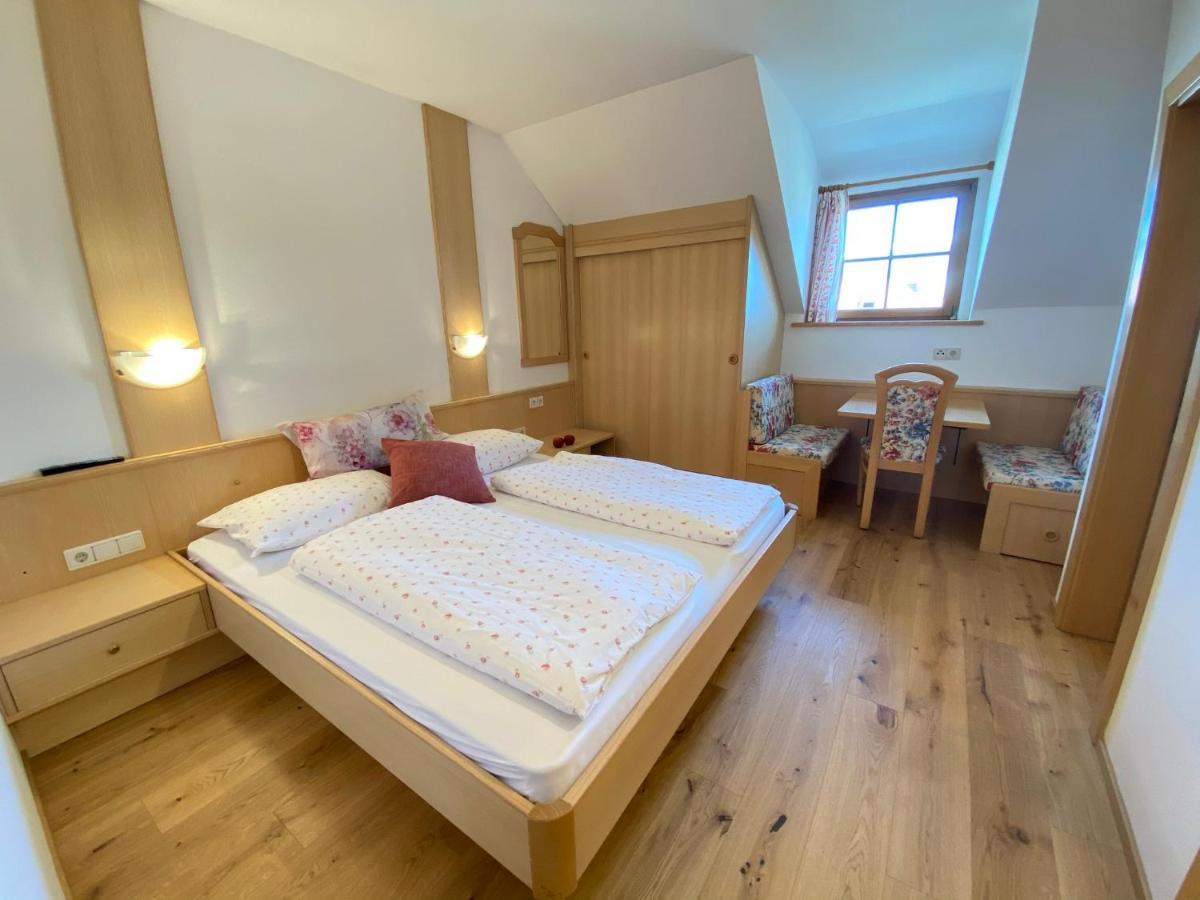 Lindnerhof Urlaub Am Bauernhof Otel San Lorenzo di Sebato Dış mekan fotoğraf